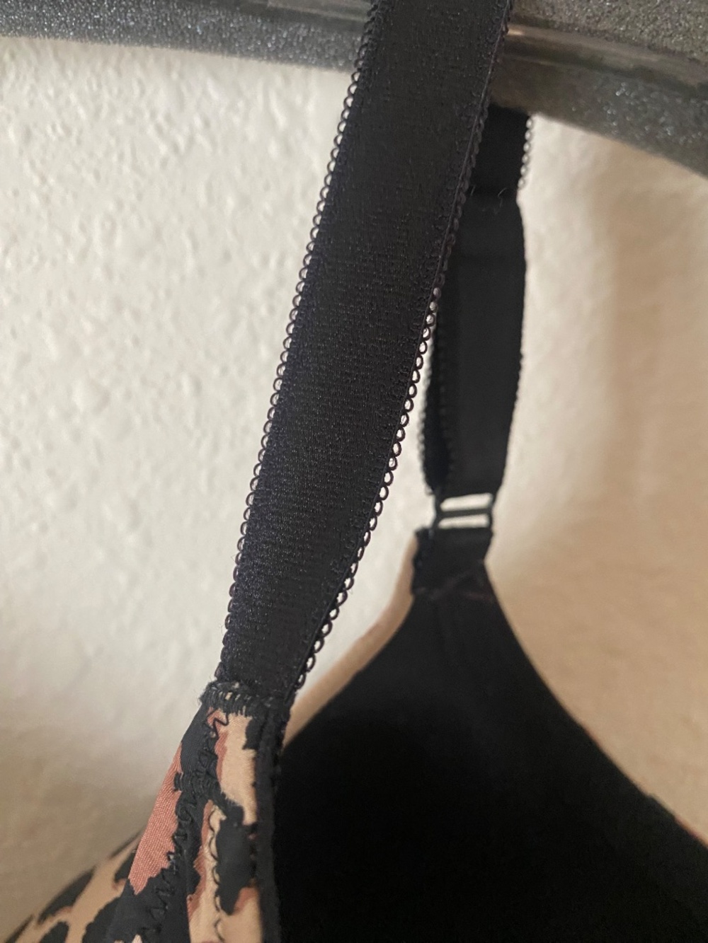 46DDD Leopard & Roses Plunge 360 Smoothing T-shirt Bra Torrid Betsy/ Johnson - Picture 8 of 10